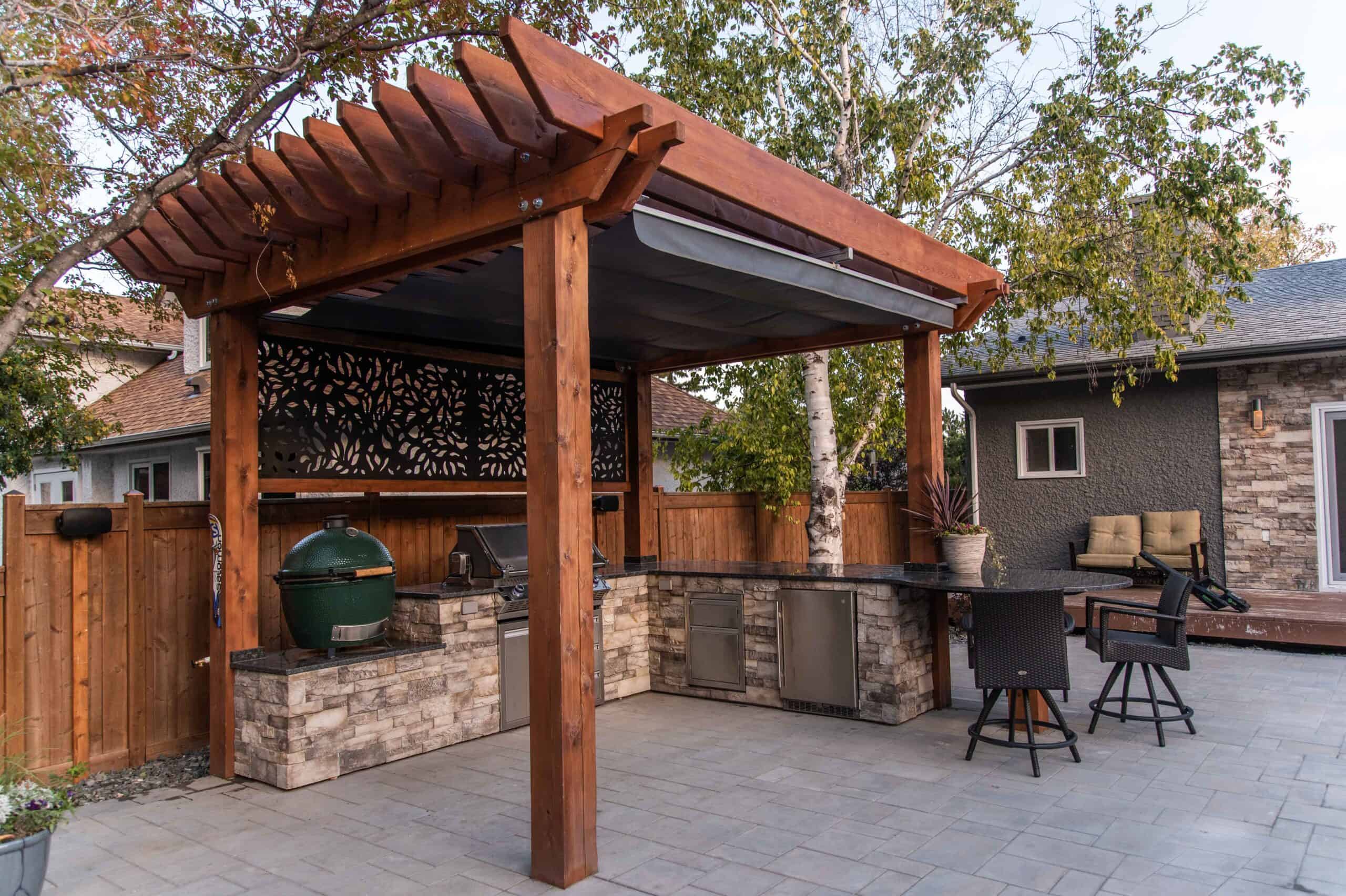 Charleswood Outdoor Kitchen